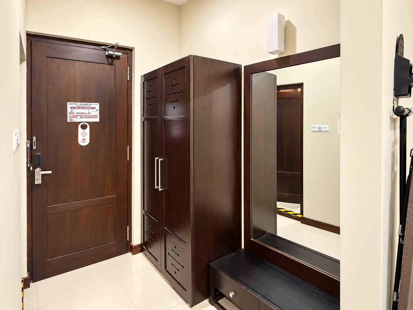 Hotel Randiya